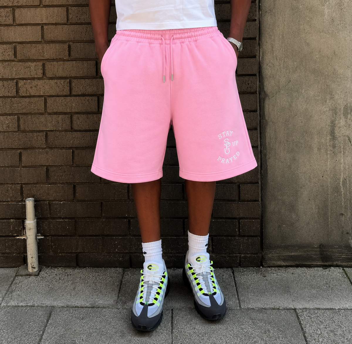 STAY PRAYED UP SHORTS [PINK]